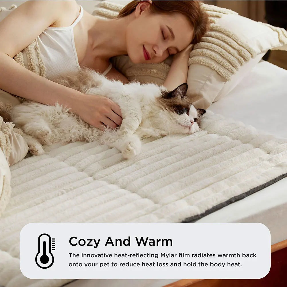 Self-Warming Cat Dog Mat Pet Bed Ultra Soft Fleeces Warm Cozy Comfort Sleeping Mat Universal Machine Washable Pet Furniture