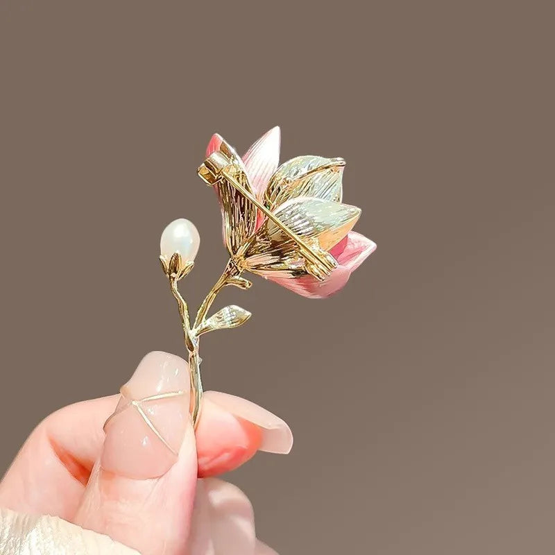Exquisite Magnolia Flower Brooches Faux Pearl Metal Plant Pins Women Clothes Jewelry Accessories