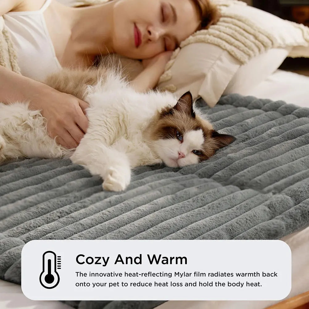 Self-Warming Cat Dog Mat Pet Bed Ultra Soft Fleeces Warm Cozy Comfort Sleeping Mat Universal Machine Washable Pet Furniture