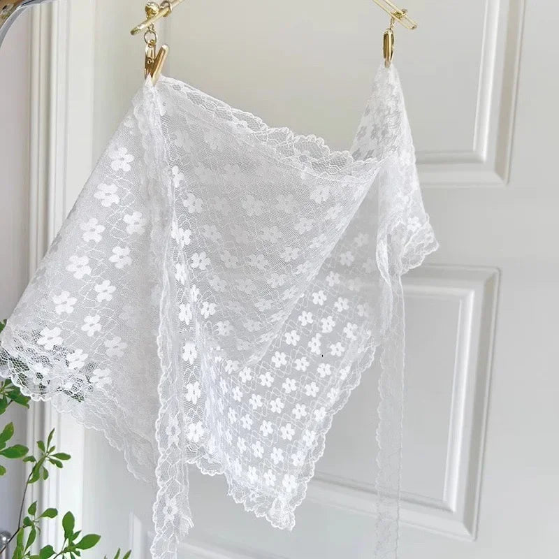 Fashion Lace Triangle Headscarf Romantic Summer White Woven Floral Lace Hair Scarf Wraps Travel Photo Headband Hair Accessories