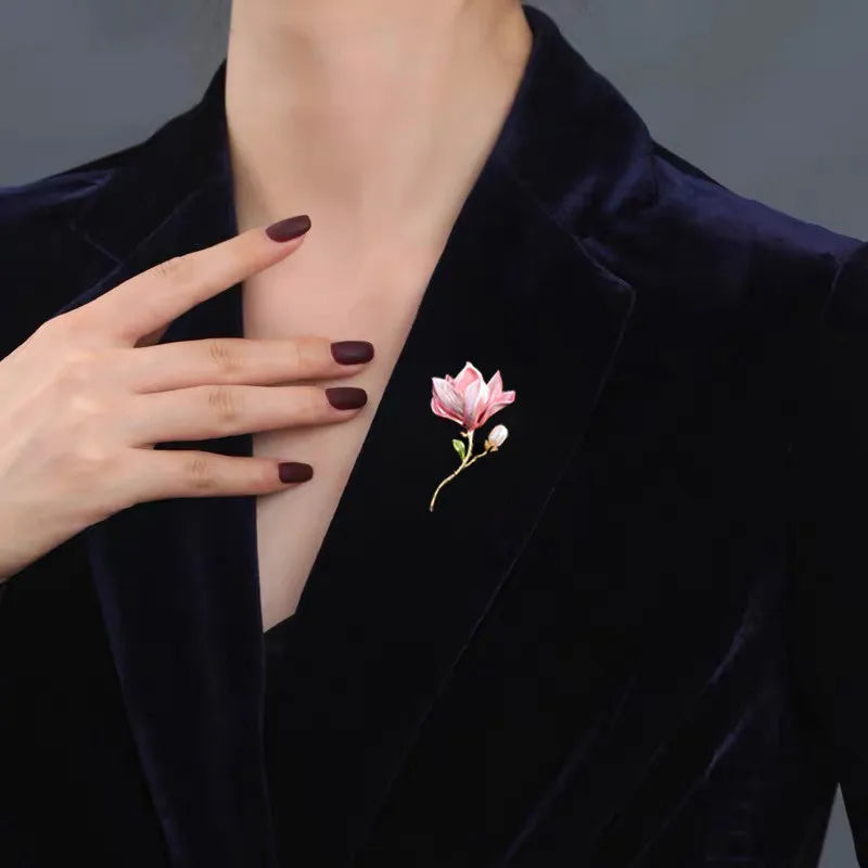 Exquisite Magnolia Flower Brooches Faux Pearl Metal Plant Pins Women Clothes Jewelry Accessories